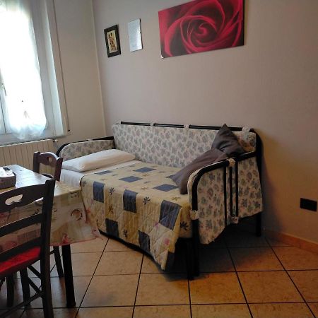 Casa Vacanza Regina Apartment Parma Luaran gambar