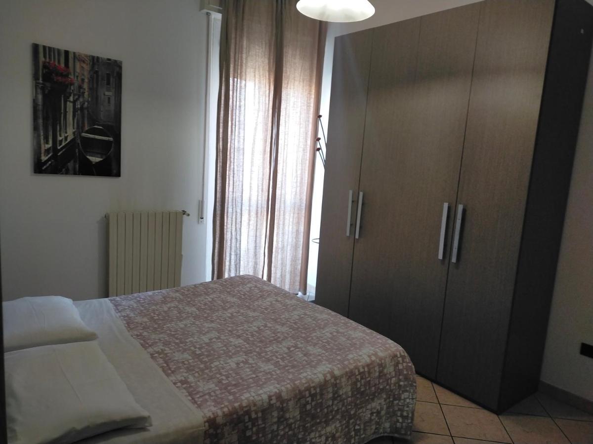 Casa Vacanza Regina Apartment Parma Luaran gambar